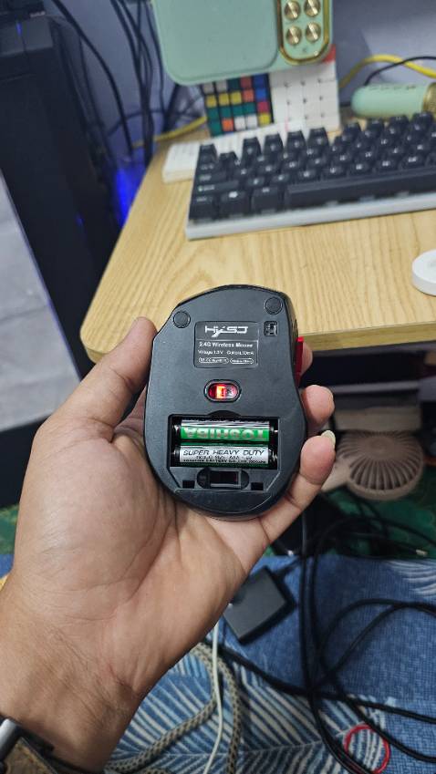 Chuột gì mà đơ đơ giật giật.