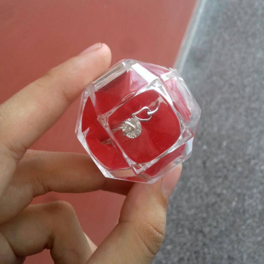 Hàng rất đẹp, đóng gói kĩ :3
Ship khá là nhanh :>
Mốt em sẽ ủng hộ típ '^'