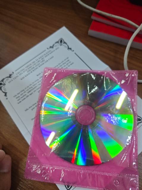 Giao nhanh chóng, bọc cẩn thận sách chất lượng in rất đẹp. Ủng hộ shop