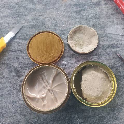 Hàng kém chất lượng, giống hàng giả, bị pha trộn. So với hộp tôi đã mua trước đây (bên trái) khác 1 trời 1 vực.