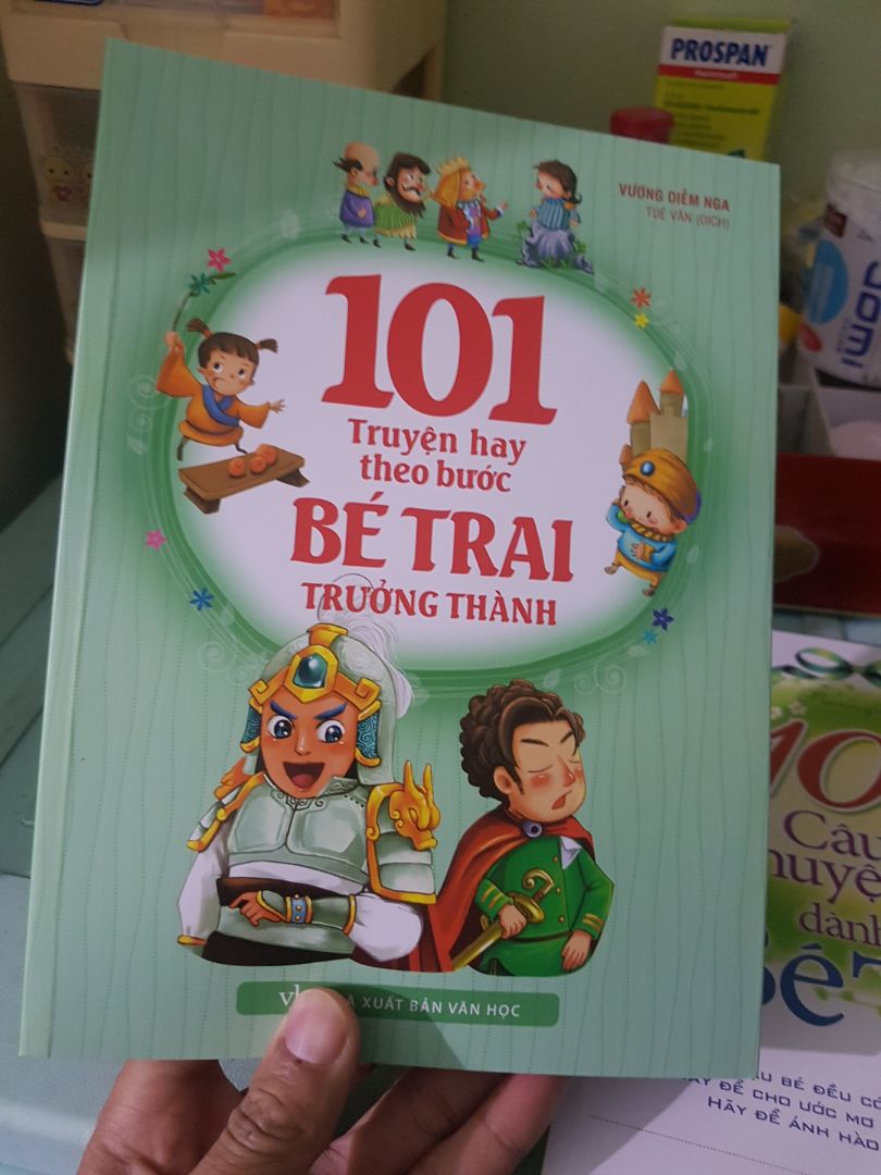 Sách mới, k bị quăn, nhàu như một số bạn đánh giá