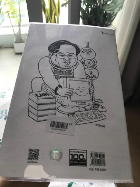 Tiki giao sách rất nhanh, sách đóng gói tốt và bọc BookCare đảm bảo chất lượng.