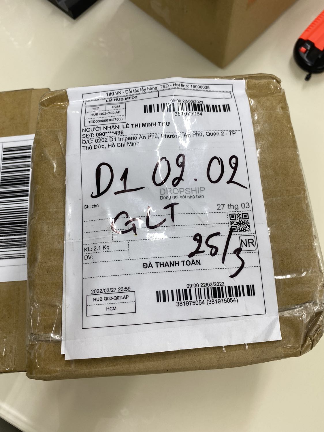 Đặt 3 lốc 5 gói # 15 gói tổng cộng nhưng shop chỉ giao 5 gói. Đề nghị shop giao bổ sung phần còn thiếu là 10 gói nữa giúp mình nhé. Shop giao thiếu hàng, hứa hoàn tiền nhưng đến giờ 12/4/2022 vẫn chưa hoàn trả.