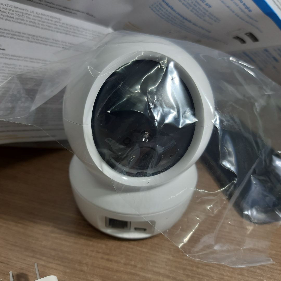 Đóng gói cẩn thận.Giao hàng nhanh.Nhân viên giao hàng vui vẻ,nhiệt tình. Sản phẩm sử dụng rất  nét,ăm thanh rõ ràng. Dễ cài đặt  và sử dụng. Đã mua cái thứ 3.