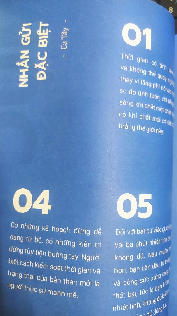 Gần mục đầu còn có những lời nhắn gửi đặc biệt. Nội dung được trình bày cũng rất rõ ràng, mạch lạc, vì thế rất dễ để người đọc hiểu được ý mà tác giả muốn nhắn gửi qua từng đoạn, từng câu chuyện.