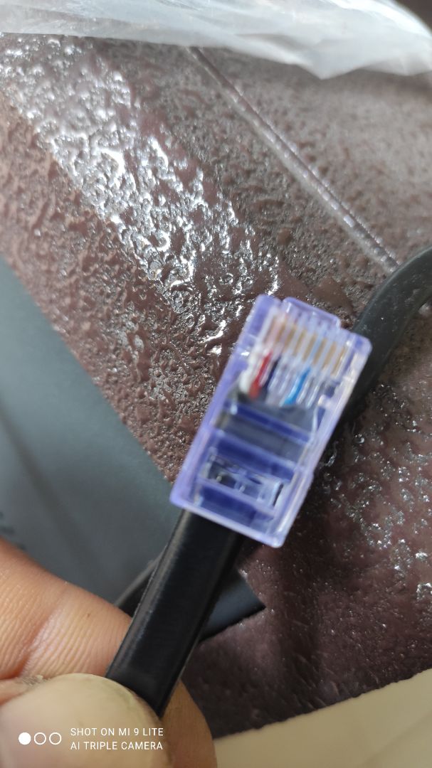 Sản phẩm tạm được đôi khi khá rít không được trơn tru khi mở nên khá vất vả do hoàn thiện kém cao cấp .Chấp nhận vì dùng cả được chữ A.Nếu không cần chữ A nên mua thang thẳng đỡ thao tác khó khăn .Tốt nhất là mua một thang rút thẳng và 1 thang gấp chữ A.