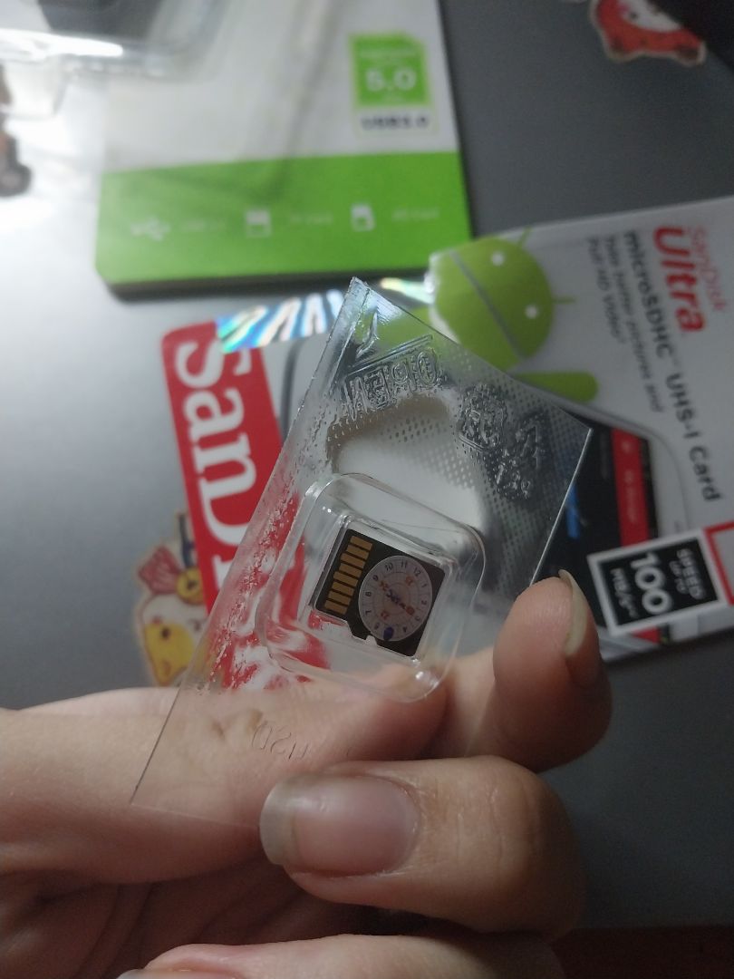 sản phẩm tốt, *** ok, đóng gói cẩn thận, giao nhanh quá chưa kịp ngủ dậy mà hàng tới rồi. nhiều gb quá giờ k biết làm gì cho hết=)))