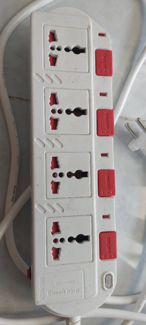 Tốt,bền,đẹp,an toàn,có đèn báo, nút nhấn nhạy, dây khá to,phích cắm chắc chắn