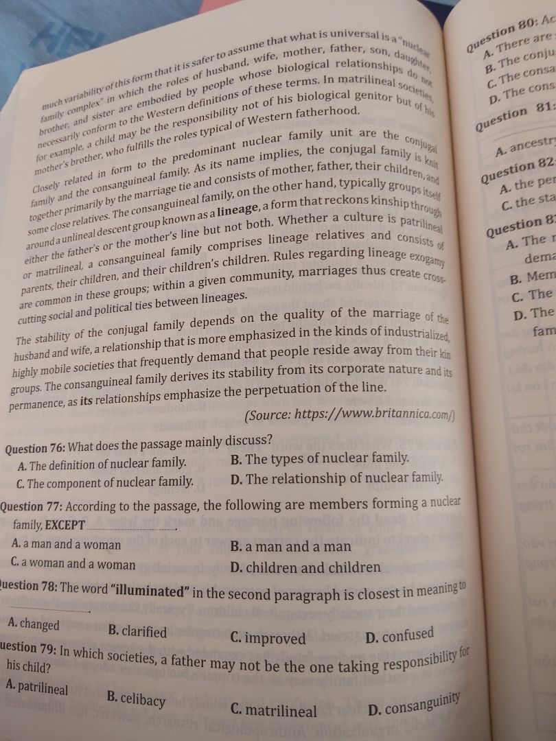 Về phía Tiki vẫn giao hàng nhanh và hàng được đóng gói rất kỹ càng như mọi khi. Còn về nội dung sách thì chỉ mới xem lướt qua nhưng cũng cực kỳ hữu ích cho những người đang có ý định thi các kỳ thi như THPT Quốc Gia hay đơn giản chỉ là nâng trình Tiếng Anh nhé. Sách còn có giảng giải chú thích rất kỹ càng sau mỗi bài luôn í.