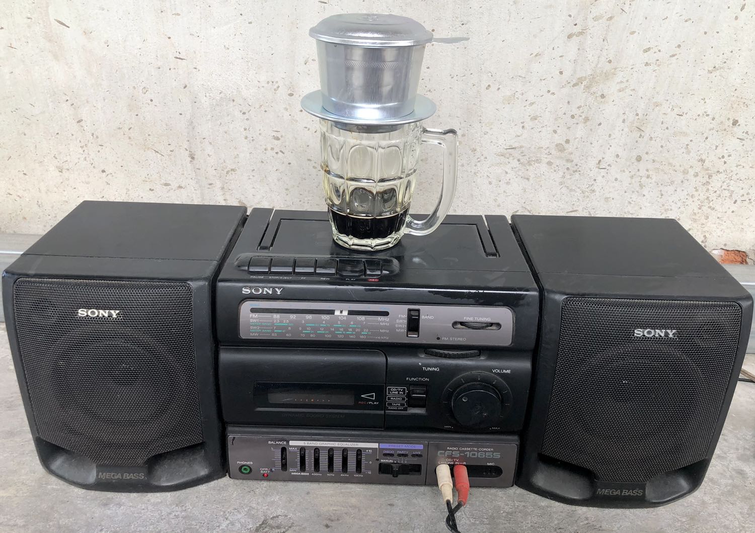 Tiki quá xuất sắc. Mình về quê vẫn đặt được, giao rất nhanh, miễn phí. 
38k rất ngon