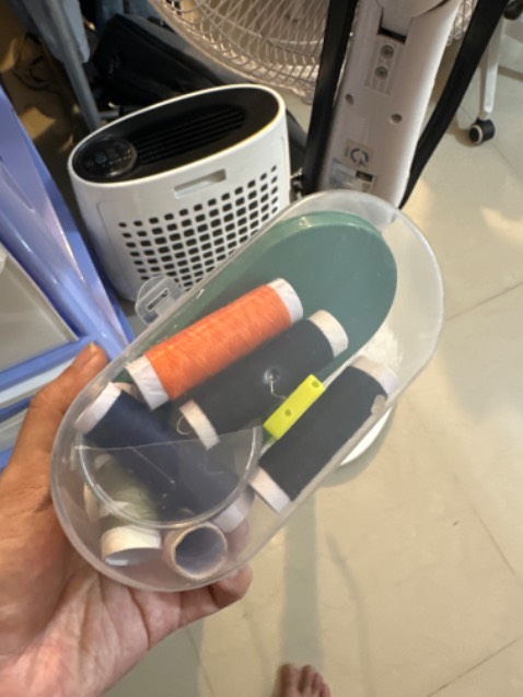 Chất liệu rất chắc chắn, rất tốt giá rẻ, kim hơi mỏng. Với giá tiền vậy thì hợp lý Chất liệu rất chắc chắn, rất tốt giá rẻ, kim hơi mỏng. Với giá tiền vậy thì hợp lý