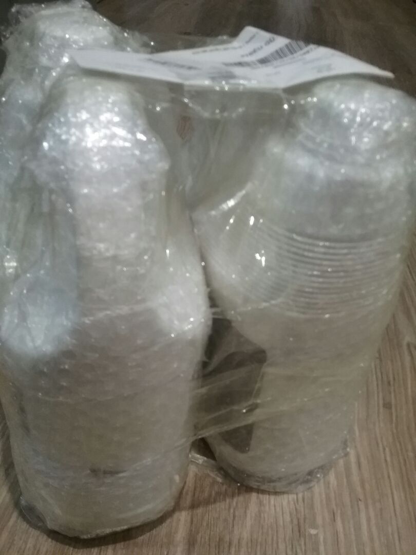 mẫu mã hình thức đẹp, không bị khô da tay nhưng giá hơi cao. nói chung là đáng đồng tiền bát gạo