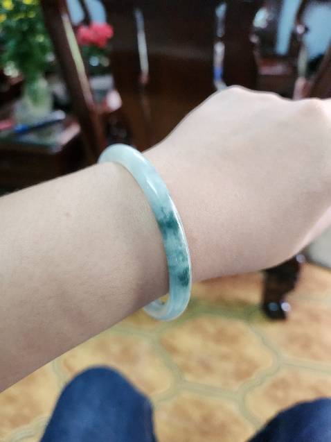 Vòng đẹp đeo dễ vân đá đẹp