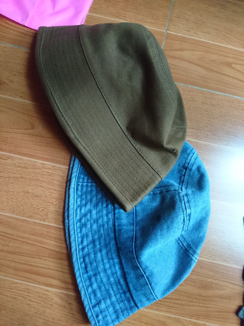 giao hàng nhanh, sản phẩm giống hình, shop phục vụ tốt, tận tình, có dịp sẽ tiếp tục ủng hộ, nón hơi rộng, có dây bên trong để chỉnh độ vừa với đầu 😊😊😊💯💯💯