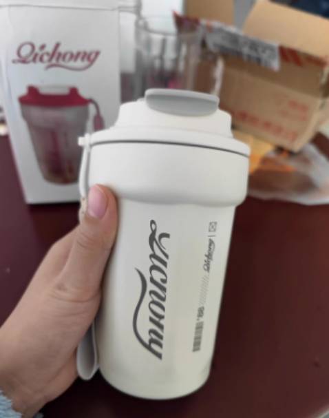 Ly đẹp giống hình, giữ nhiệt tốt, dung tích giống mô tả shop đăng,  nói chung mình hài lòng giá cả và dịch vụ bên shop, like