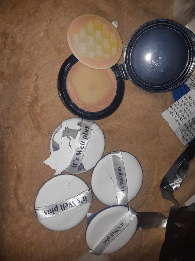 mút bị hư hết , cái mới bù vào cũng bị hư luôn ?