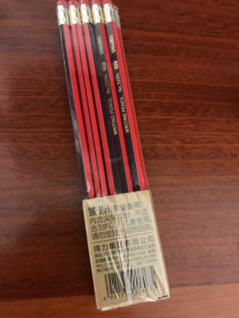 Giá cả rẻ. Chưa tới 2k một cây. Nét thì kh đậm nhưng ổn. Với giá này kh đòi hỏi hơn Giá cả rẻ. Chưa tới 2k một cây. Nét thì kh đậm nhưng ổn. Với giá này kh đòi hỏi hơn