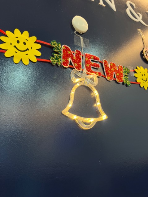 Shop giao hàng nhanh, đóng gói cẩn thận, đèn đẹp, shop hỗ trợ rất tốt, cảm ơn shop nhiều