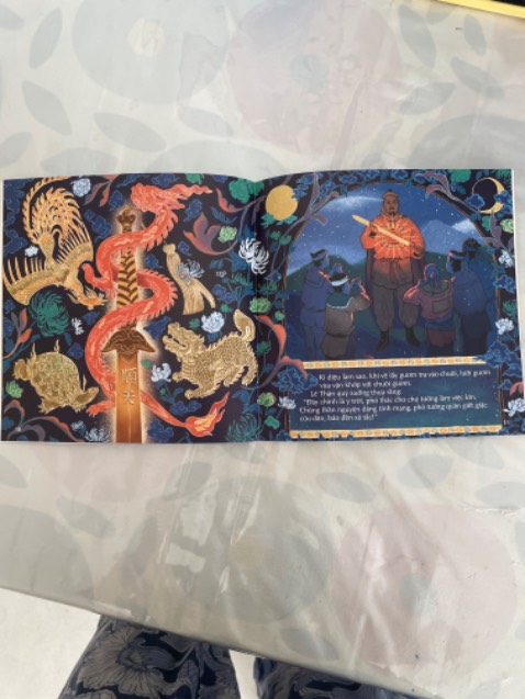 hình ảnh vẽ quá đẹp, tuy nhiên nội dung còn chưa tốt lắm, rút gọn nhiều