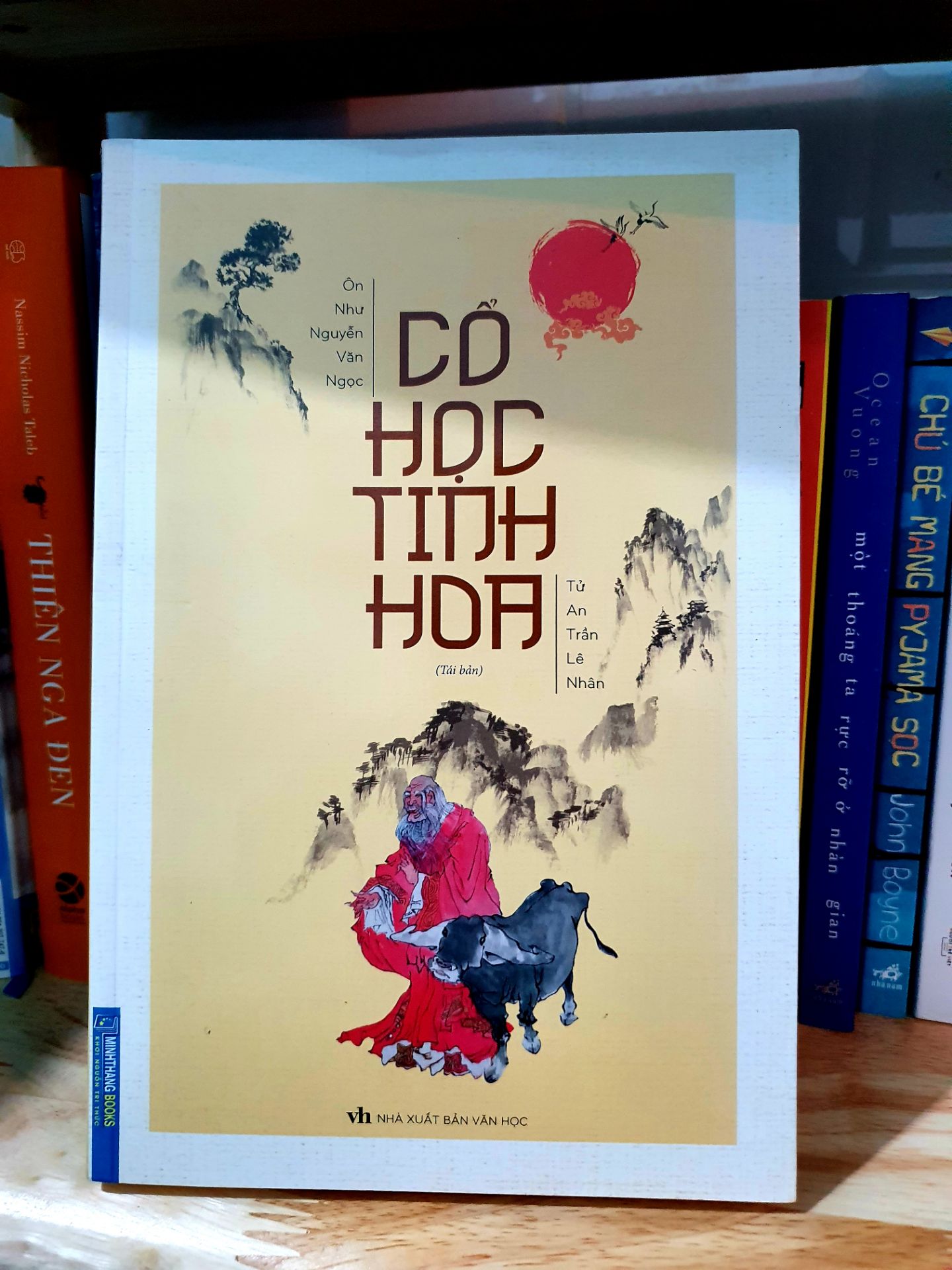 Sách khá là ok nhưng mình chưa đọc nên không biết review nội dung cho các bạn tham khảo. Nhưng mình nghĩ sách nào cũng có giá trị và cái hay riêng của nó nên cứ đọc và trải nghiệm cũng như tiếp thu thêm kiến thức 😊