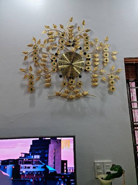 Đồng hồ quá đẹp. Treo lên nhìn rất ưng mắt vào sang trọng. Shop tư vấn nhiệt tình giúp mình biết cách lắp. Giao hàng siêu nhanh