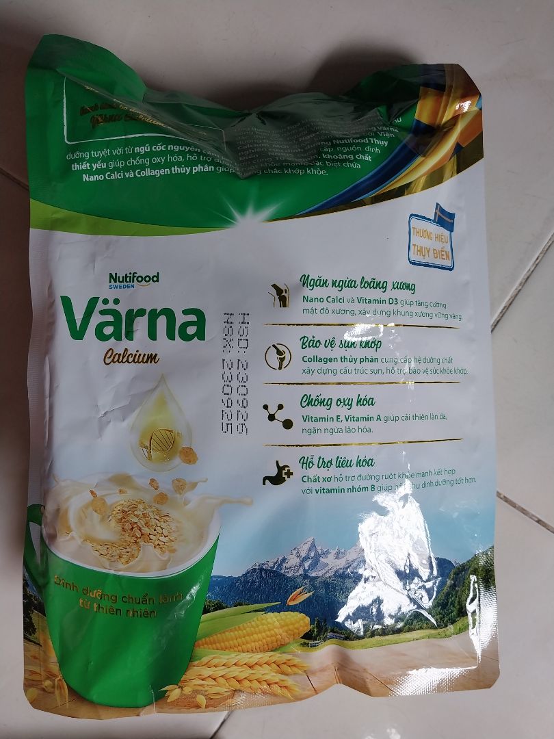 Mình mua sữa và ngũ cốc hiệu Varna này mấy năm rồi Mình thấy giá cả hợp lý và chất lượng cũng không có gì chê luôn. Nhân viên giao hàng của Tiki nhanh chóng