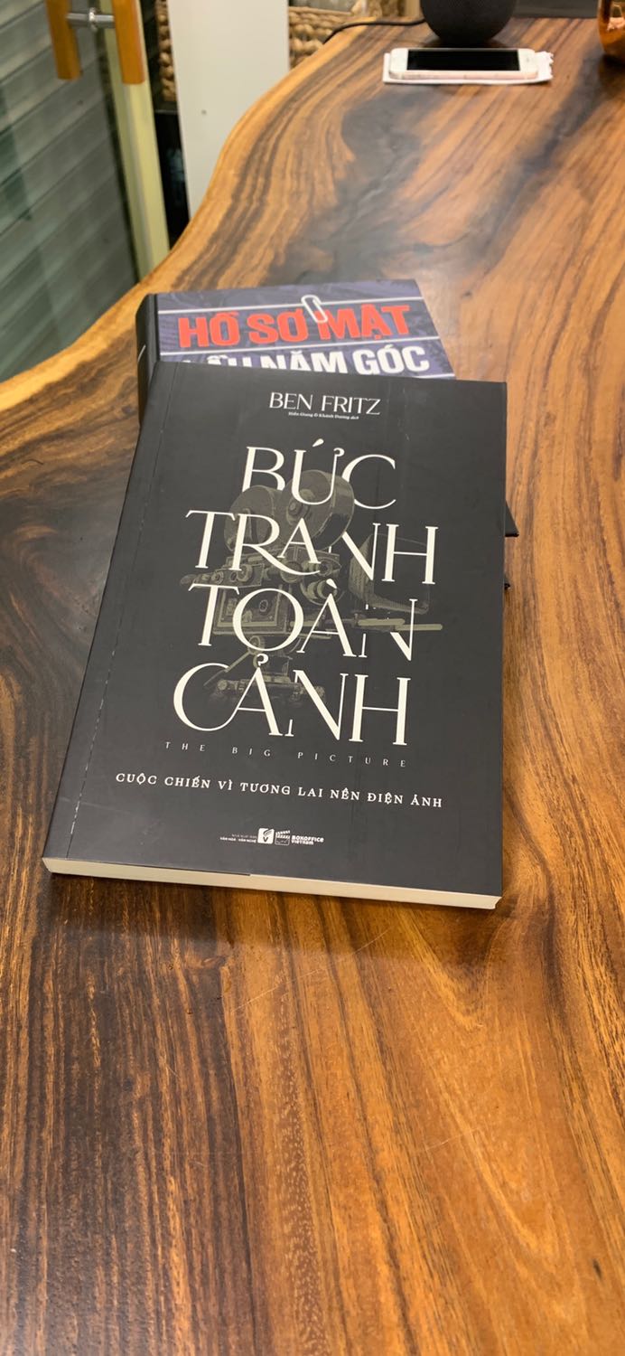 Một quyển sách rất hay, bạn cần có một kiến thức nhất định về điện ảnh để hiểu được dòng chảy của các sự kiện nói tới trong cuốn sách, nếu không sẽ bị tình trạng đơ như cây cơ. Câu chuyện xoay xung quanh thời huy hoàng và thời điêu tàng của hãng Sony Pictures, đế chế netflix hình thành ra sao.

Cám ơn tiki đã giao hàng nhanh