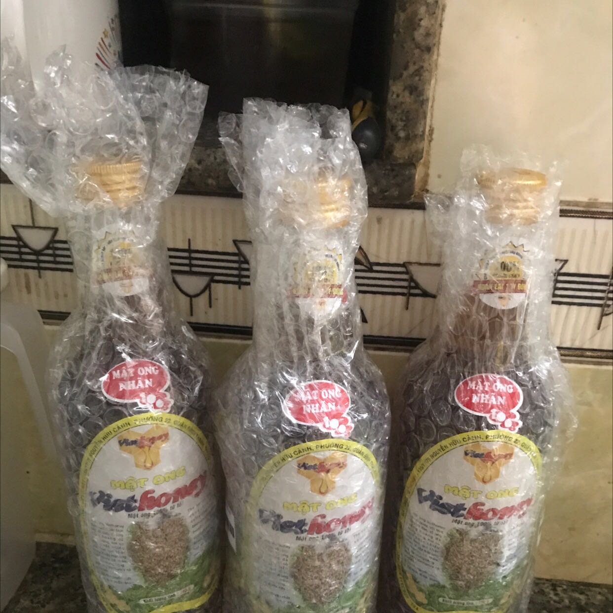 dá mua nhiều lần sản phẩm mật ong củaviethoney trên  Tiki, rất tin dùng vì cty cam kết đây là mật ong nguyên chất