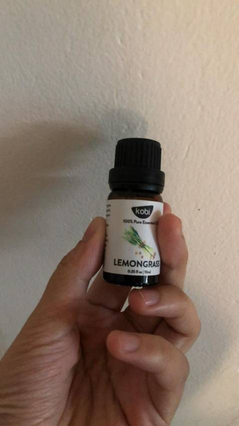 Thơm, mùi đê chịu, chỉ nên nhỏ 3-4 giọt không hổng nồng quá… Shop tư vấn nhiệt tình, giao hàng siêu tốc, shipper thân thiện. 5 sao.