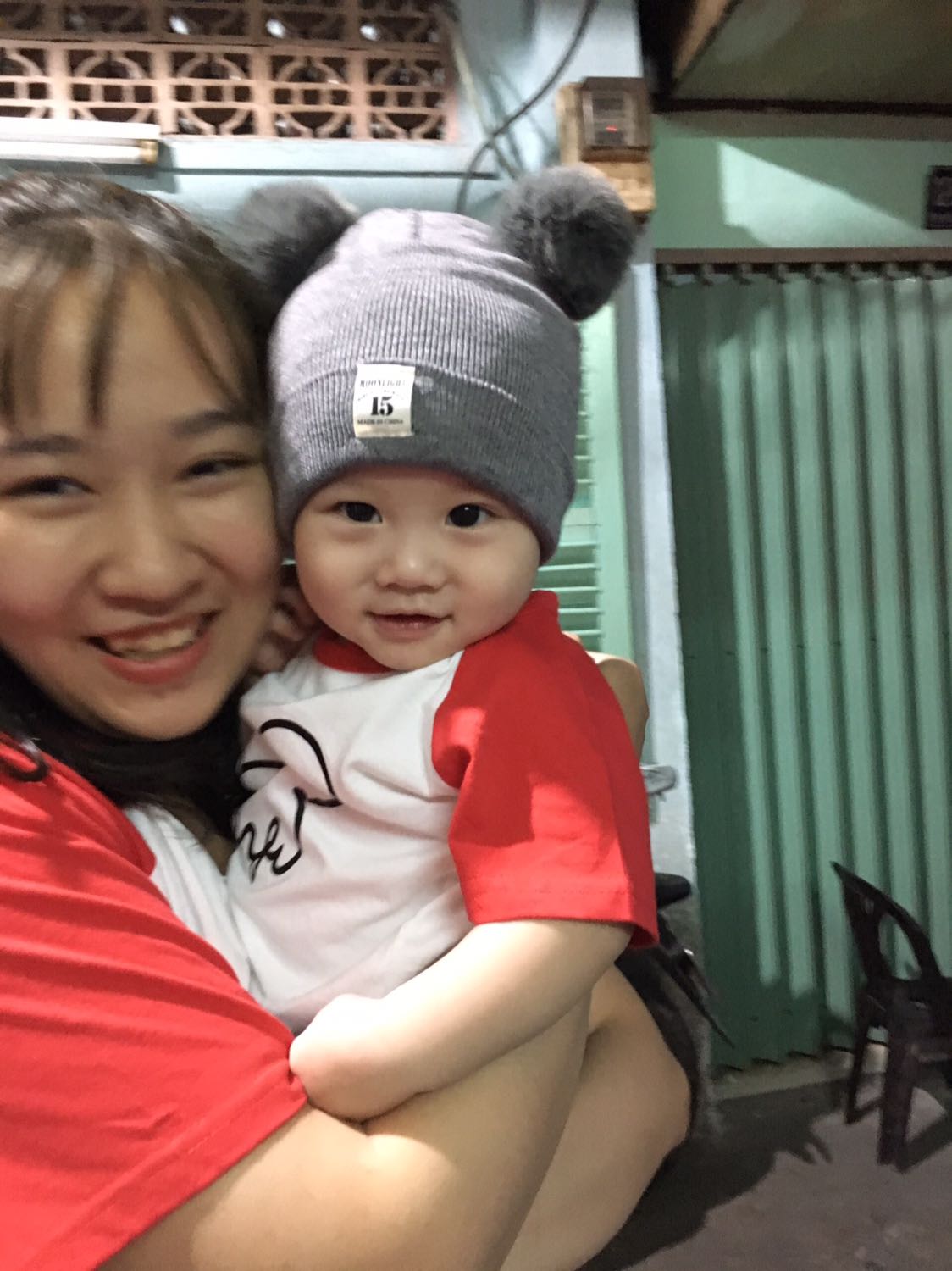 Chất *** rất đẹp màu giống hình đọi vào rất dt* . Tiếc vl di giua đường thang con giật nón quăn mất tiu huhu