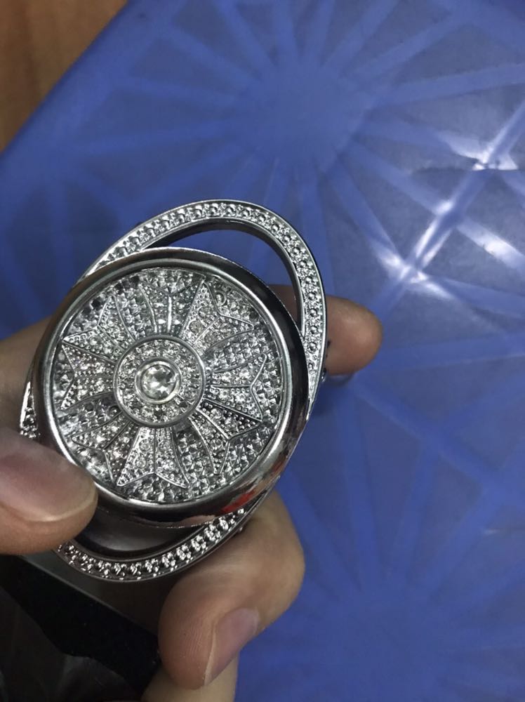 Sản phẩm còn đẹp hơn trên ảnh luôn ấy. Thấy có chút khác nhưng mà quá là đẹp luôn. Đẹp mê li luôn các ông ạ. Ko tin là sản phẩm rẻ thế.