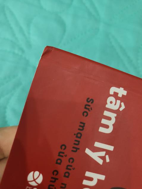 lúc đầu mình nghĩ do sale nên rẻ nhưng hàng nhận thì bìa trông rất cũ ,bị trầy, nhăn khá nhiều ...