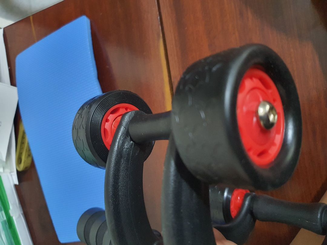 sản phẩm đẹp, sử dụng chắc chắn, có kèm tấm đệm mút