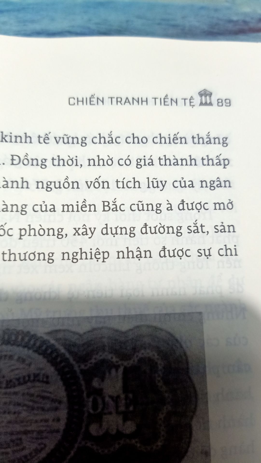 sách dày đẹp, nhận đc cả bọc rất oki. Nội dung cũng rất cuốn. Tuy nhiên có rất nhiều lỗi đánh chứ, đọc khó chịu cực kỳ. Check lỗi đánh chữ là việc tối thiểu khi phát hành sách mà đọc cảm giác nhà xuất bản ko check luôn.
