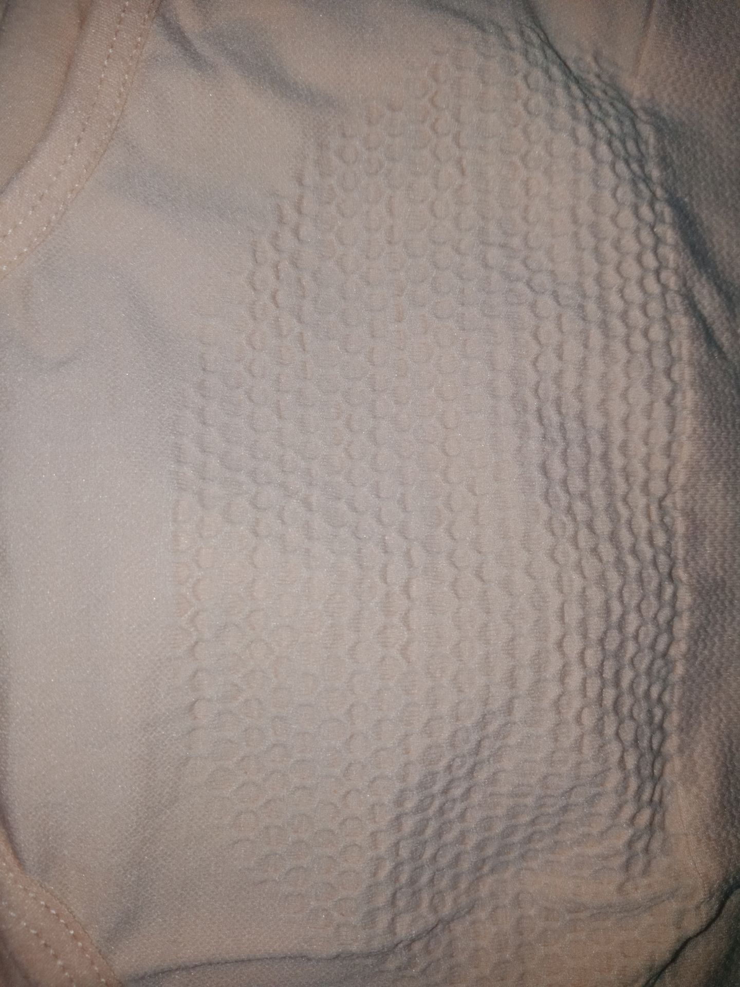 Quần đẹp, giá này thì quá rẻ rồi. Mua 10 cái có 2 cái size nhỏ, 8 cái lớn. Gói hàng cẩn thận, giao hàng nhanh, màu giao cũng đều lắm nè.