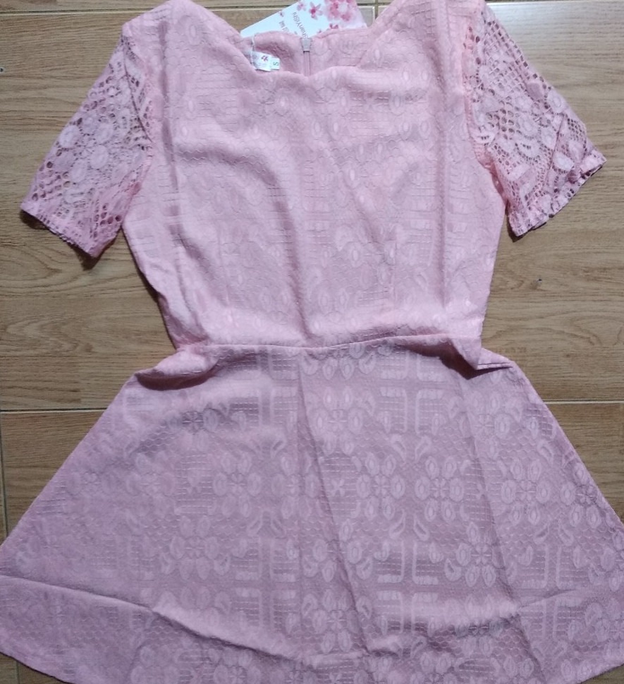 đường may đẹp, ren tay áo xinh, vải bền và co dãn nhẹ.                                             .