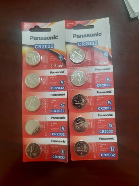Rất tuyệt, đặt hàng chưa qua 24h đã nhận được. Pin nguyên trong vỉ, với thương hiệu Panasonic thì chất lượng khỏi bàn. Với giá cả vận chuyển 15k/viên là quá hợp lý. (Mấy hôm trước chìa khóa ô tô của tôi hết pin mua của bà bóp 80k/viên, lại không phải của Panasonic)
Cảm ơn Shop, chúc Shop kinh doanh ngày càng phát đạt.