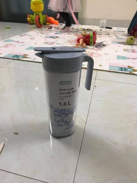 sản phẩm nhỏ gọn, thiết kế xinh xắn. dễ dàng sử dụng. có nút đóng mở ở trên. màu sắc đẹp. phù hợp với các gia đình. mình mua nhiều sản phẩm nhưng shop đóng gói rất chắc chắn và cẩn thận. tiki giao hàng nhanh.