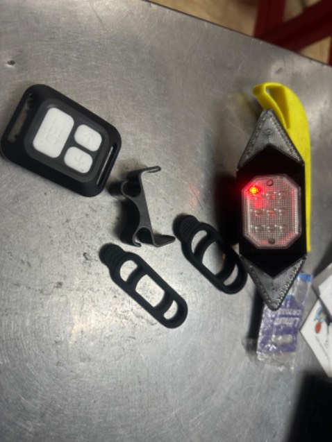 Hàng mới nhận thấy rất ok, còn độ bền sử dụng thời gian mới biết. Cho shop 5 sao