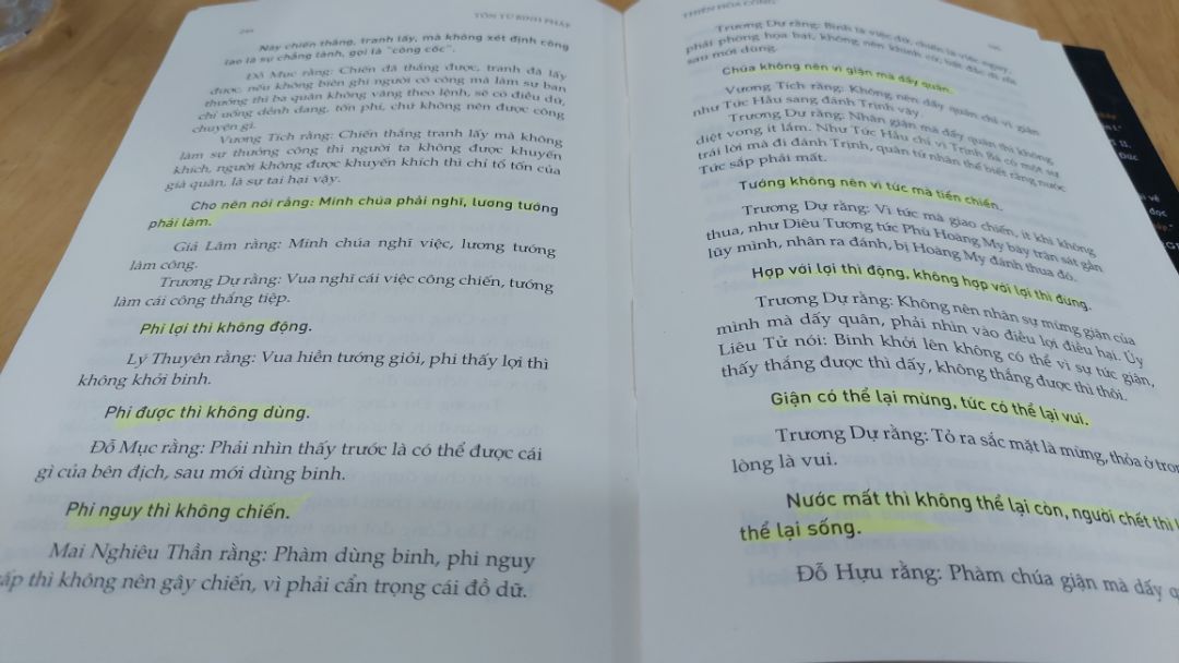 Bản đúc kết không thể tuyệt vời hơn về nghệ  thuật và chiến lược quân sự, chính trị, ngoại giao.  Bạn cũng hoàn toàn có thể vận dụng nó trong quan hệ xã hội của tổ chức, doanh nghiệp hay cá nhân.