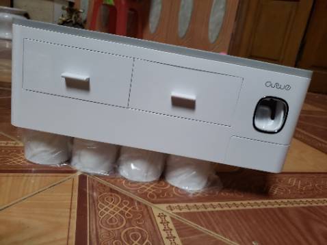 Tiện quá. Mình để được bao nhiêu đồ. Kệ dán lên chắc chắn. Hàng y hình. Được,  hàng đẹp cho shop 5 sao. Shop tư vấn rất nhiệt tình mình sẽ rủ bạn mình mua cùng.