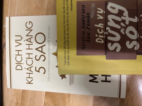 Giao nhanh, sách hơi cấn nhưng đóng gói cẩn thận