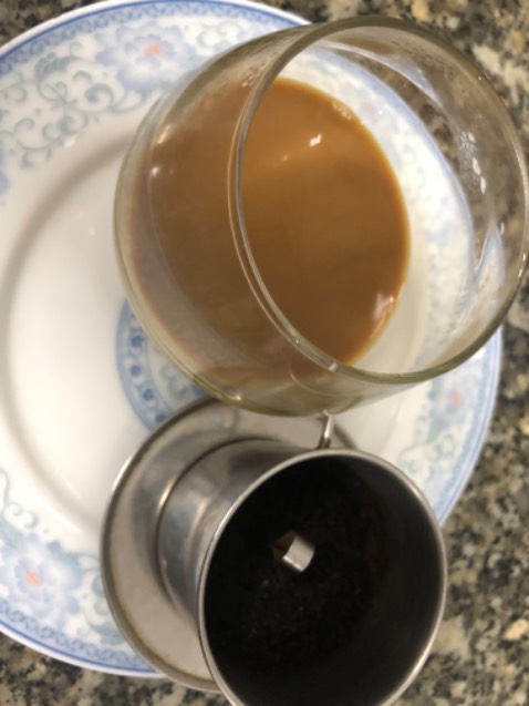 Mình được 1 người bạn tặng rồi mê Azzan luôn. Mùi thơm, đậm vị.