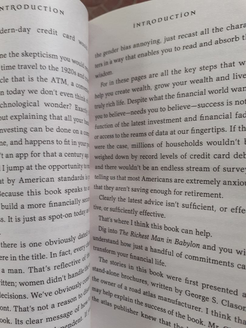 sản phẩm nhận bị ố vàng như qua sử dụng 
nhận hàng 10p rồi mới mở ra thì phát hiện như vậy
chất lượng giấy tệ( bị cong)