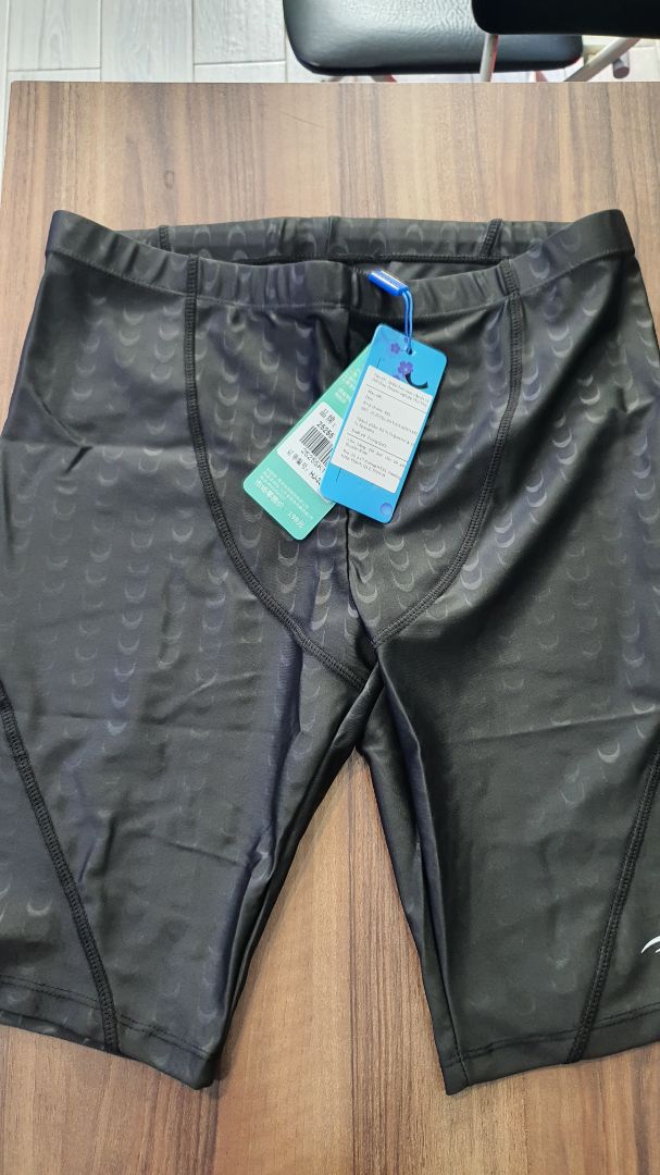 mua cái thứ 2 rồi, chất liệu, đường may ok. 
hàng rất ổn trong tầm giá