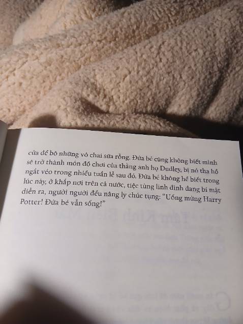 Giấy xịn quá. Giao đúng hẹn. Giá hợp lí. Sách xịn