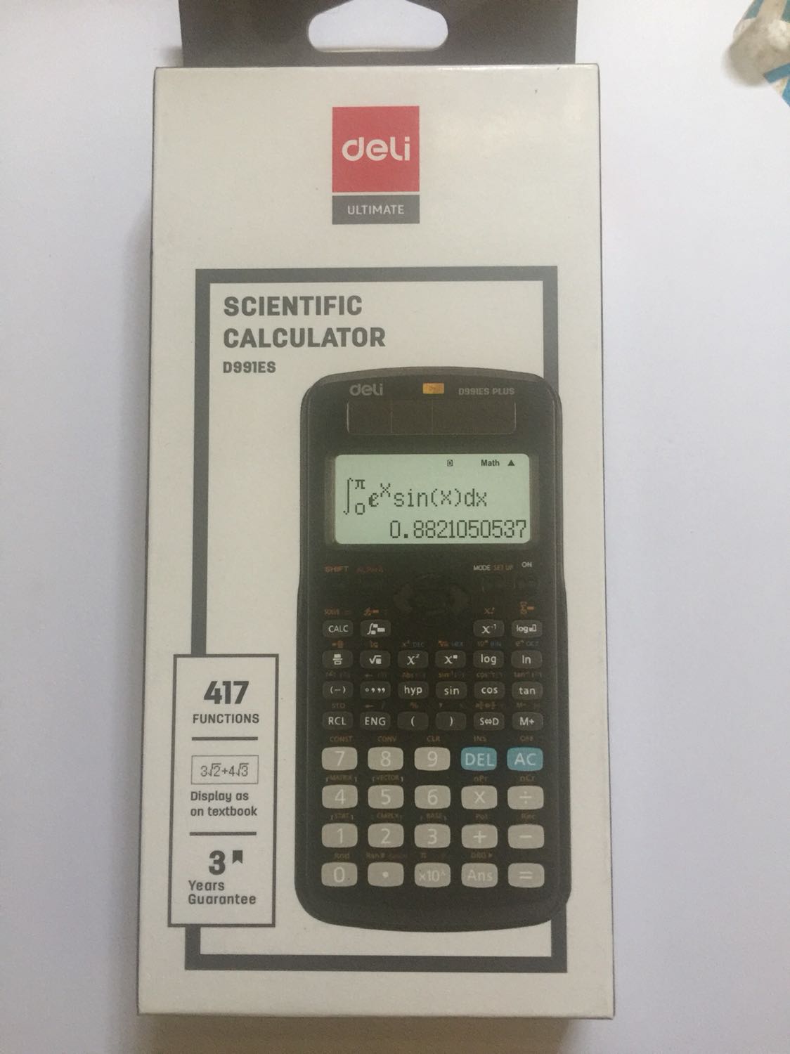 Hàng chính hãng, có tem bảo hành. 
Chất lượng quá tốt so với tầm giá. 
Tính năng tương tự như các casio fx-570, vinacal fx-570.
Thiết kế đẹp, bền (có thêm tấm pin năng lượng mặt trời) nhưng các nút bấm không có cảm giác bấm như các dòng máy khác