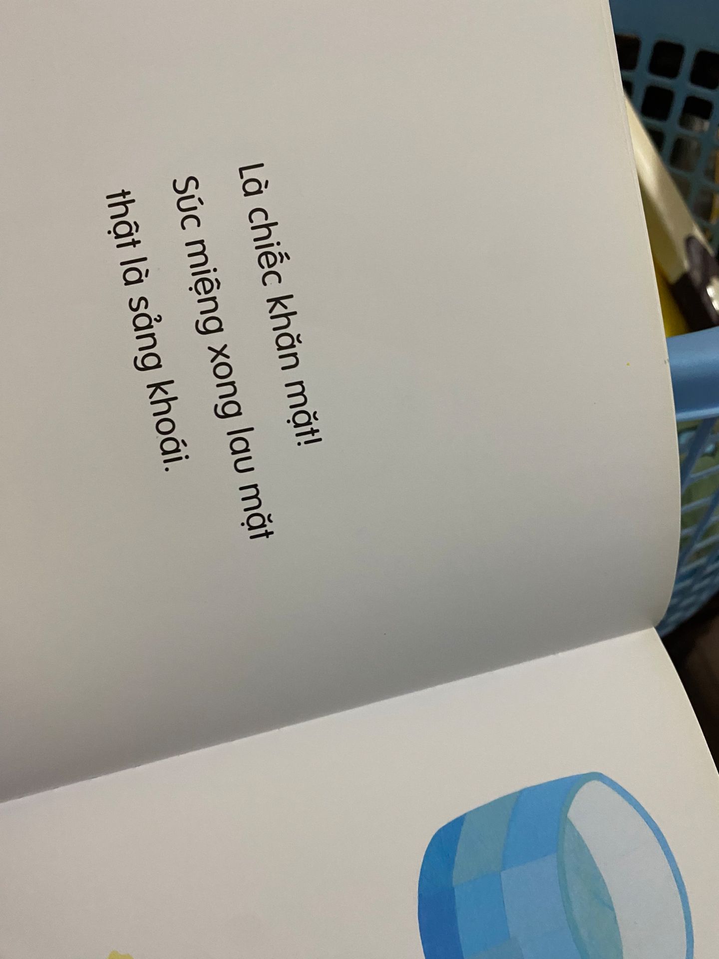 shop soạn hàng nhanh, sách đẹp, quấn 2 lớp chống sốc rất kĩ…sẽ ủng hộ thêm