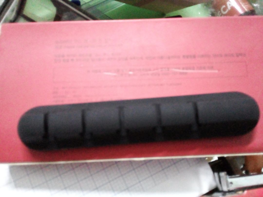 sản phẩm tốt ok có thể gắn được dây to dây nhỏ do lỗ có co dãn