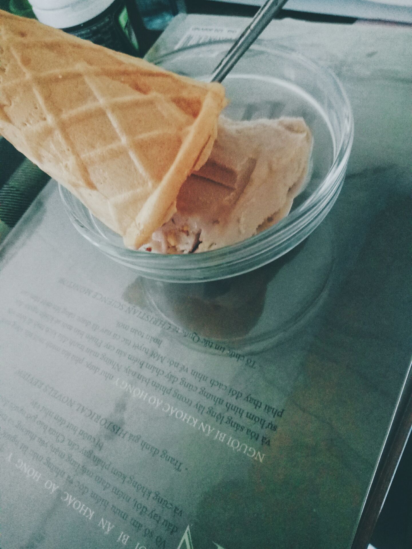 Sữa béo, vị ngọt vừa thơm mùi ngũ cốc. shop đóng gói khá kĩ nên cũng không bị đổ bể gì.